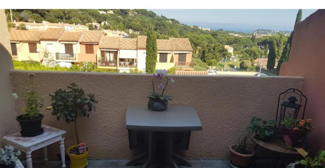 Appartement Hameau du soleil à Cavalaire-sur-Mer Extérieur photo